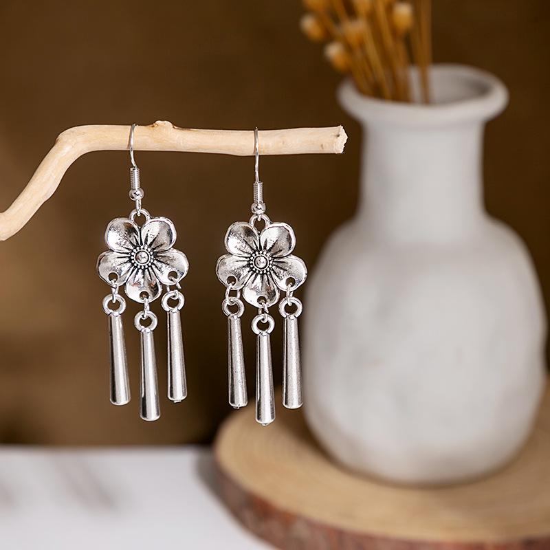 

Ретро Этнические Серьги с Кисточками и Милыми Бобышками – Европейский и Американский Литературный Стиль