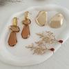 SHIXIN 3 Stile Neue Mode Unregelmäßige Acryl-Anhängerohrringe für Damen Vintage Geometrische Korallen-Hängeohrringe Party-Schmuck