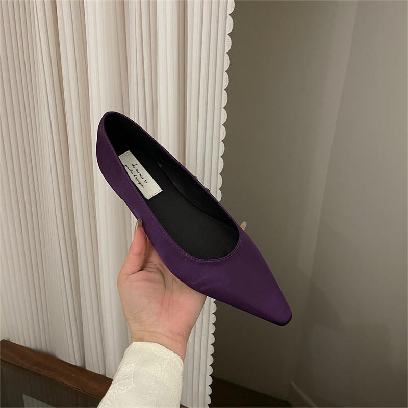 

Мода 2024 года. Модные дышащие атласные туфли на плоской подошве. Женская сетчатая повседневная обувь. Мягкая резиновая подошва. Заостренный носок. Мокасины. 39 фиолетовый