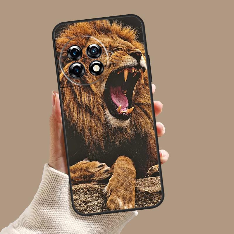 Roaring Lion Case For OnePlus 10T 8T 9R 10R 12R OnePlus 12 11 9 10 Pro Nord 2 CE 3 Lite N10 N20 N30 Cover