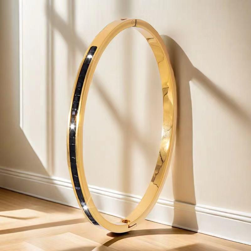 Bracelet de Luxe en Acier Inoxydable pour Femme: Titane Électroplaqué, Sertissage Diamants Complet, Style Européen-Américain