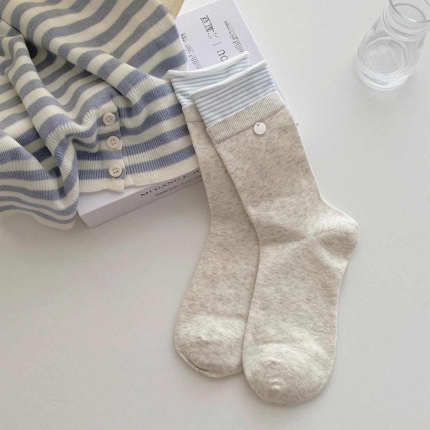 

Женские носки до середины икры в корейском стиле, белые и синие: Осень/Зима Чистый хлопок с бантом, пуговицами и этикеткой JK стиль Свободный дизайн. one size