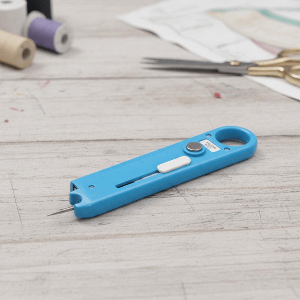 Handheld Sewing Tool Multifunctional Quick Threading Tool Automatic Needle Threader DIY Embroidery