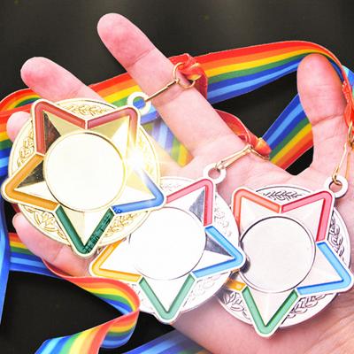 Médaille Couleur Vive Polissage et Meulage Non-déformable Brillante Commémorative Métal Jeux Médaille Pentagramme pour le Sport