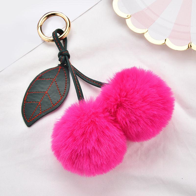 Fashion New Cute Fluffy Artificial Rabbit Fur Ball Pompom Leaf Keychain Cherry Key Chain Handbag Pendant Car Key Chain Ring