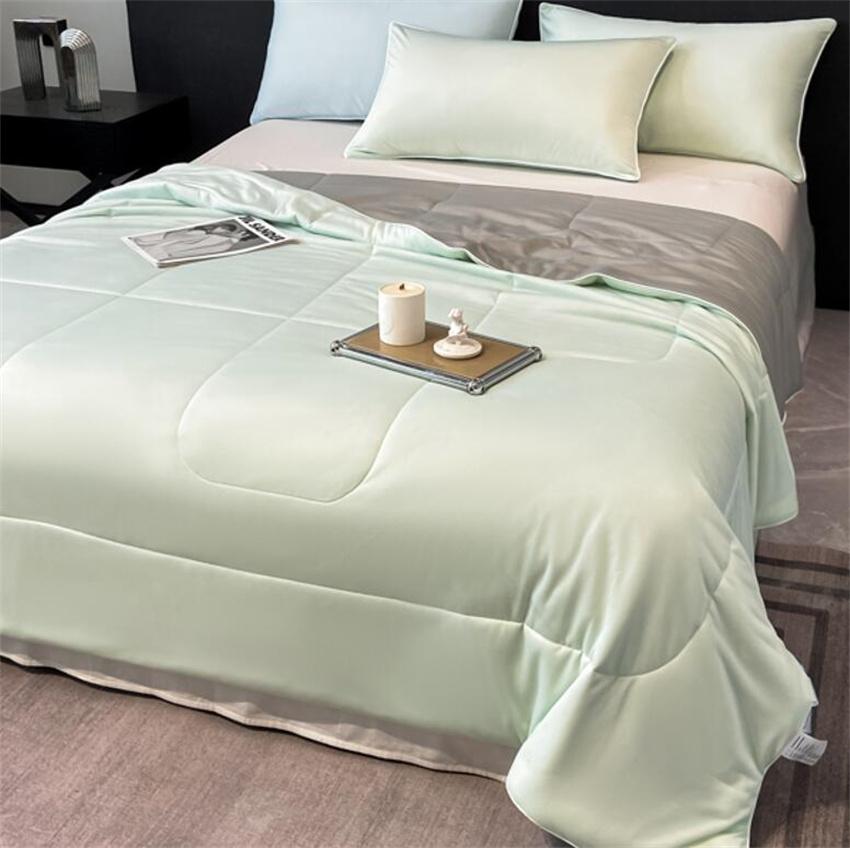 High Quality Cooling Comforter, Lightweight Smooth Air Condition Blanket Summer Quilt, Fluffy Soft Cold Touch Fabric Blanket