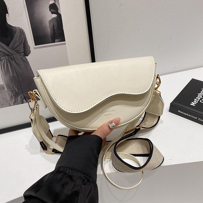 Minimalist Pu Saddle Bag For Women With Crossbody Strap For Daily Use