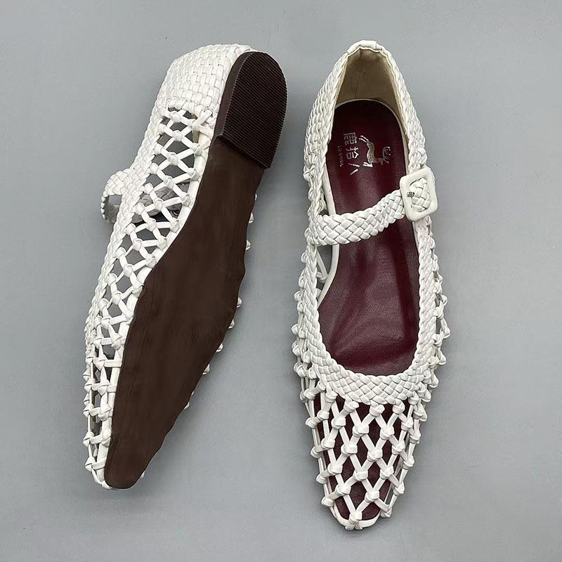 Fashion Fashion Hollow Mesh Flat Sandals Women Retro Pointed Toe Buckle Brand Designer Shoes Comfortable Breathable Commuter Casual Shoe