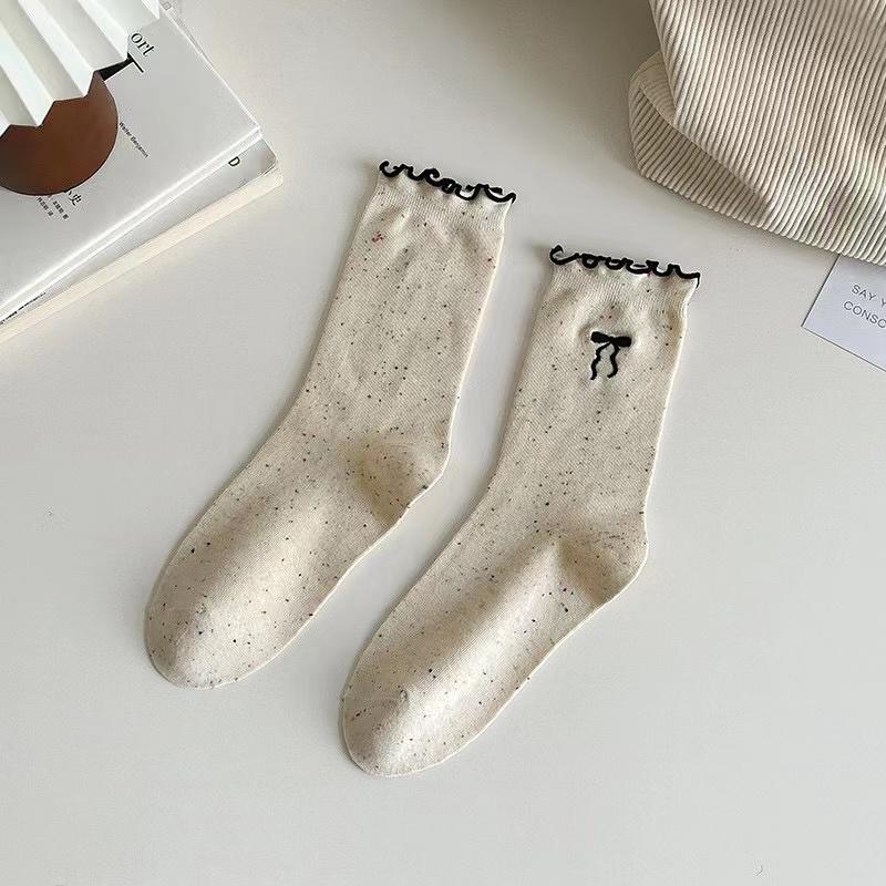 5 Pairs Women's Autumn And Winter New Style Simple And Trendy Dot Fungus Edge Mid Tube Socks With Lace Bow Women's Long Socks