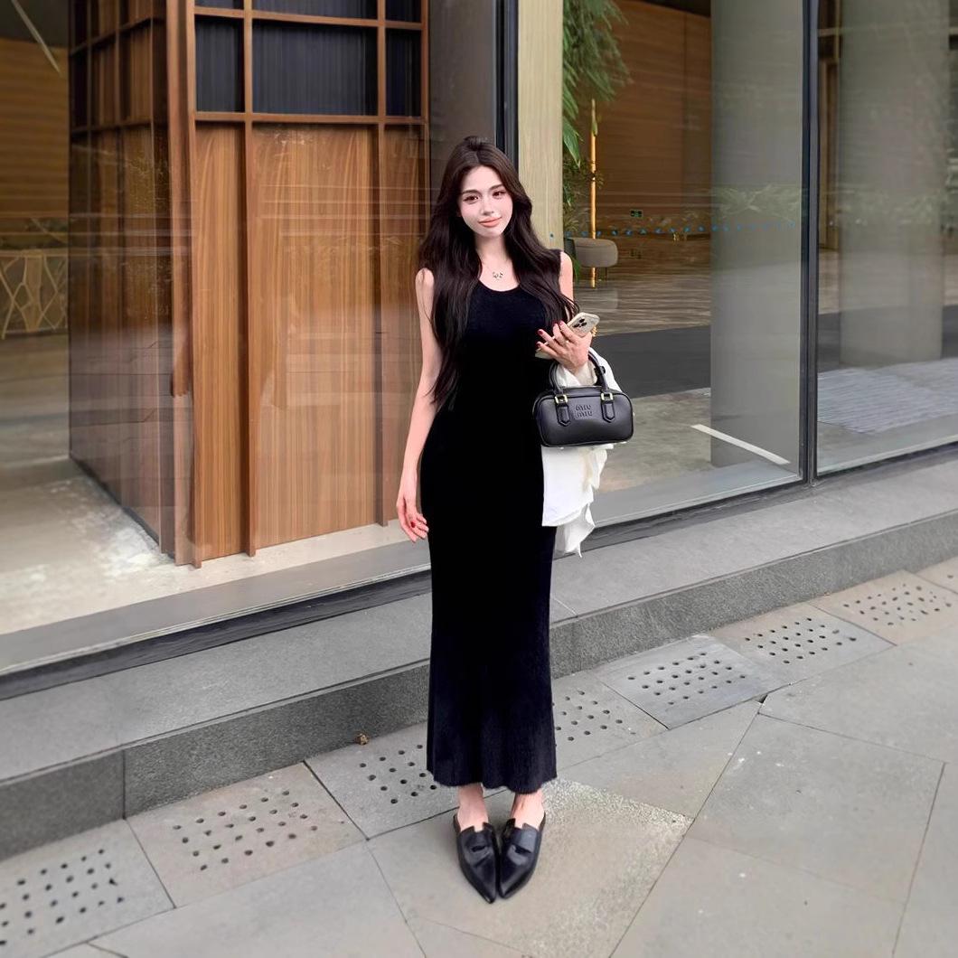 

Casual Retro Slimming Sleeveless Knitted Dress One Size