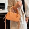 Small square French crossbody shoulder bag for women simple and popular shoulder bag new