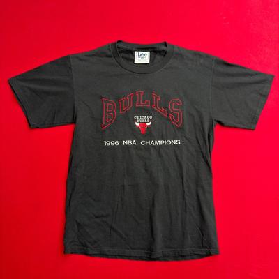 VTG 90s Lee Sport Chicago Bulls NBA Champions Embroidered T-Shirt Mens M Black