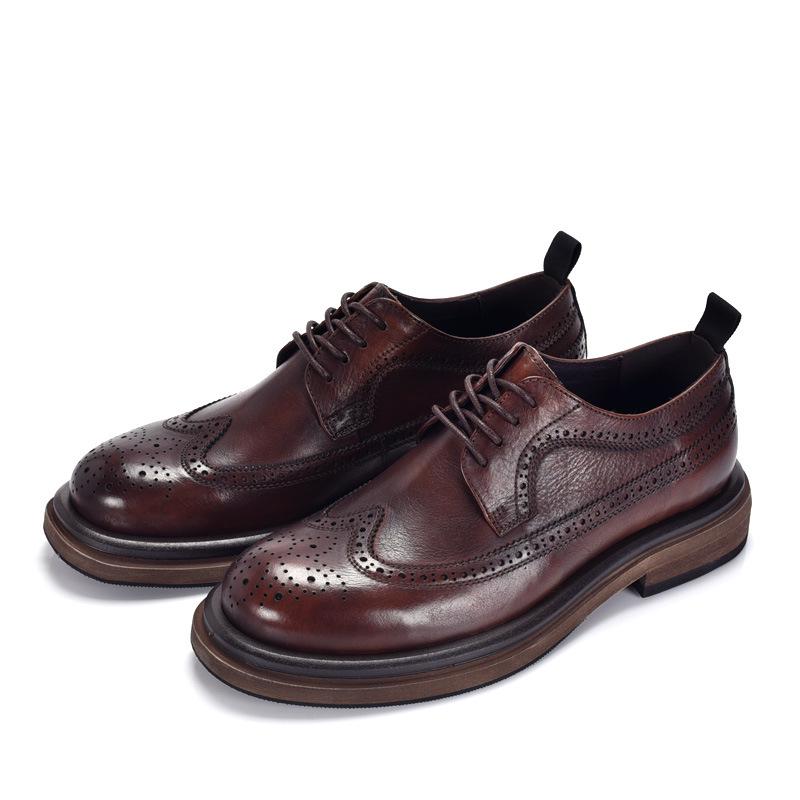 Vīriešu īstas ādas brogues ar izgrebumiem