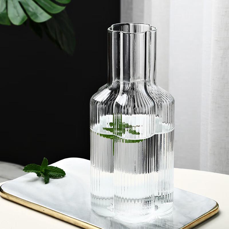 AIQI ME Minimalist Vertical Stripe Glassware 1200ml Glass Pitcher