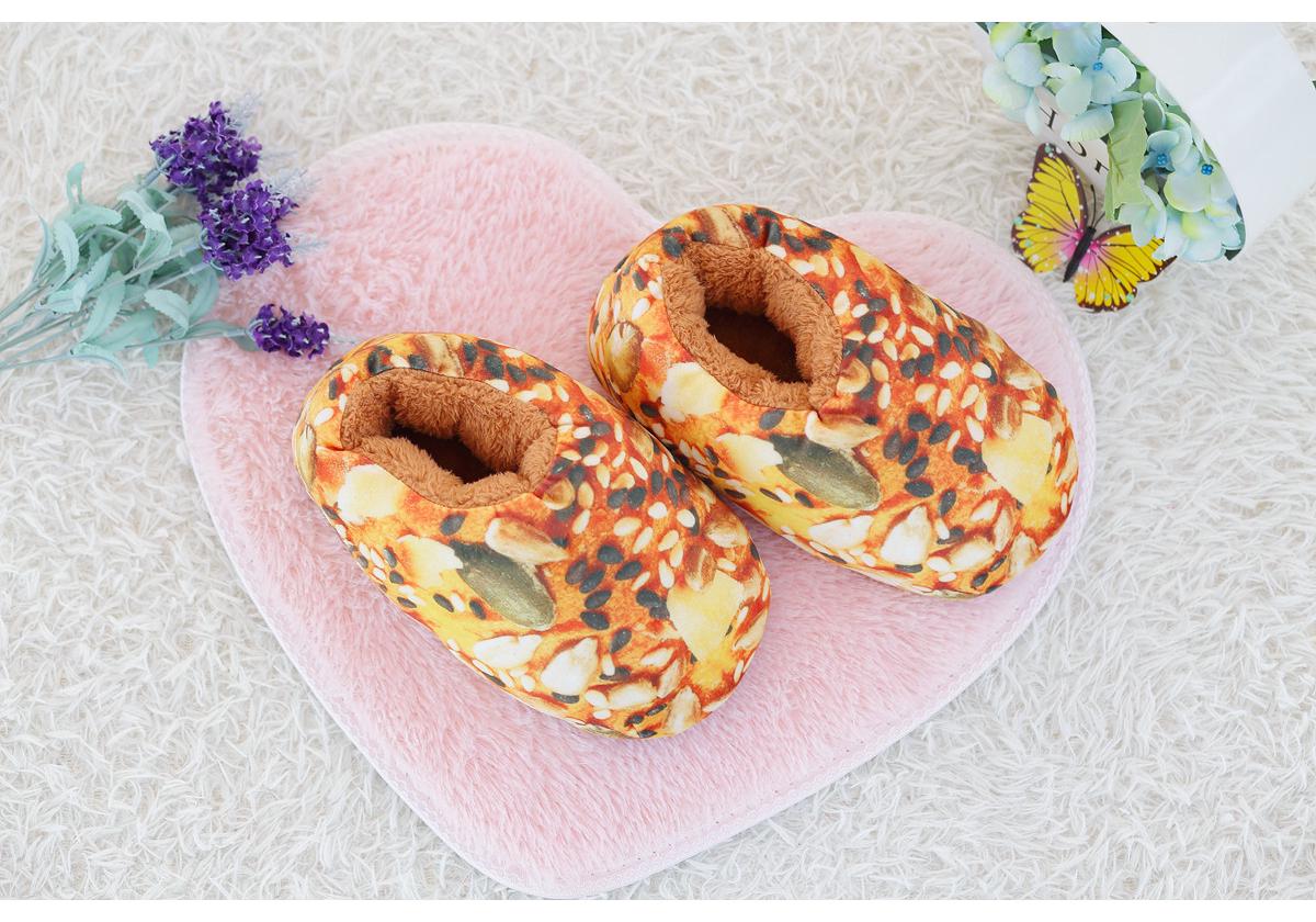 

Creative Toast Warm Indoor Home Shoes – Soft, Comfortable Cartoon Bread Style for Cozy Floors Size 36-40