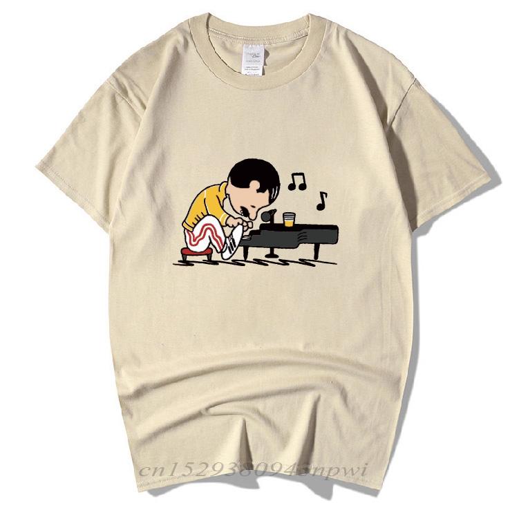Queen's Band Freddie Mercury Plays the Piano In a Funny T-shirt. Summer Men's Hip-hop Rock Trendsetter with Short Sleeves