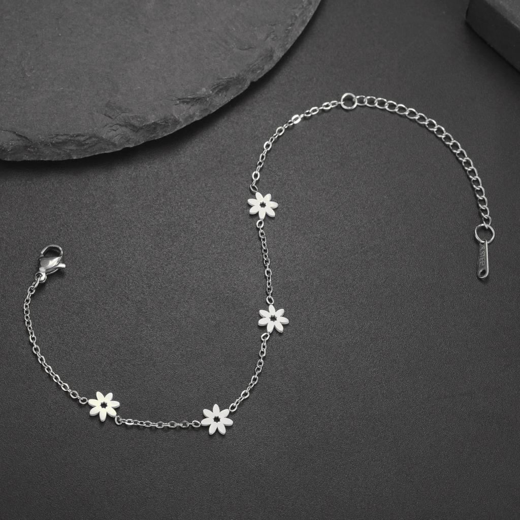 Cazador Gold Color Daisy Flower Mini Charms Bracelets for Women Stainless Steel Chain Bracelet Jewelry Birthday Gift 2026 Trend