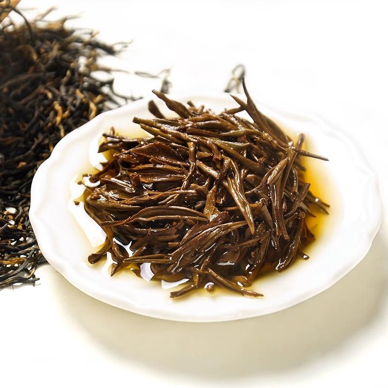 New Tea Three Gorges Five Peaks High Mountain Flower Picking Suitable Red Gongfu Tea First Grade Black Tea Canned Strong Aroma Grain Tea