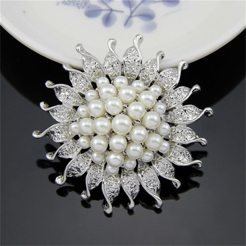 Vintage Silver Plated Imitation Pearl Beads Flower Brooch For Wedding Gift