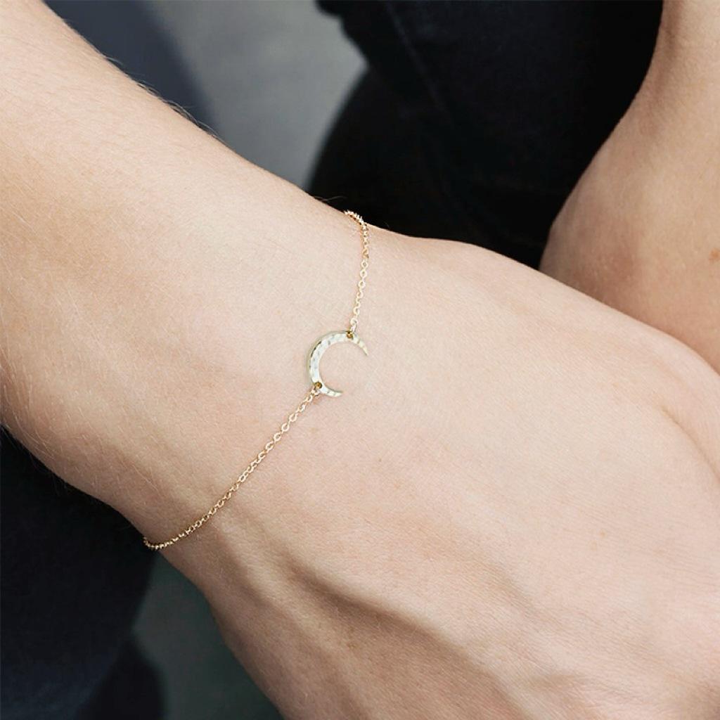 Elegant Gold-Plated Stainless Steel Moon Bracelet - Women's Fashionable Hand Jewelry