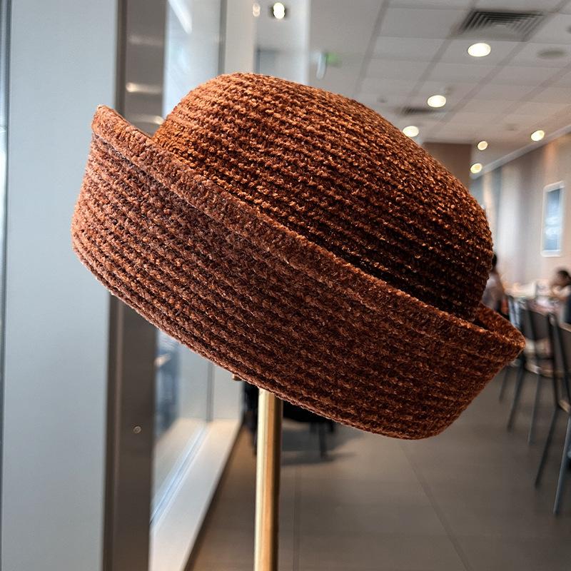 Vintage Modehut mit Krempe Chenille Medizinboxhut Atmosphärischer Lockenhut Temperament Vermieterhut Matrosenhut