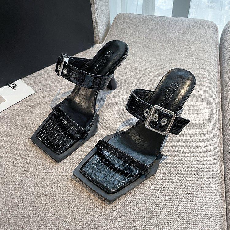 

European and American style open-toed square head high-heeled cool slippers for women to wear in the summer of 2025, new high-end stiletto sandals for 35 чёрный