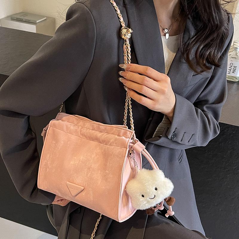 Bag Premium Versatile Bucket Bag Spring and Summer New Fashion Chain One Shoulder Crossbody Bag Women