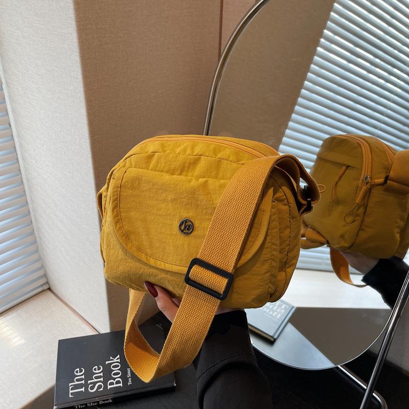 Casual Small Bag Women's New Popular Fashion Lightweight Cloth Bag Shoulder Bag Versatile Messenger Small Square Bag