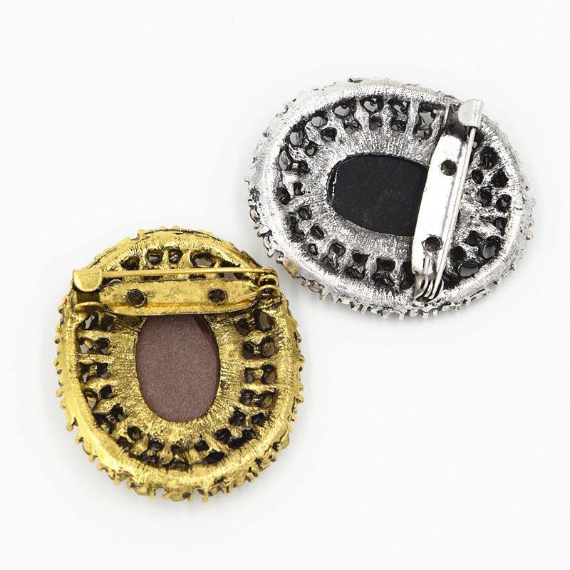 Stylish Retro Women's Brooch and Corsage - Hot Selling Fashion Accessory
