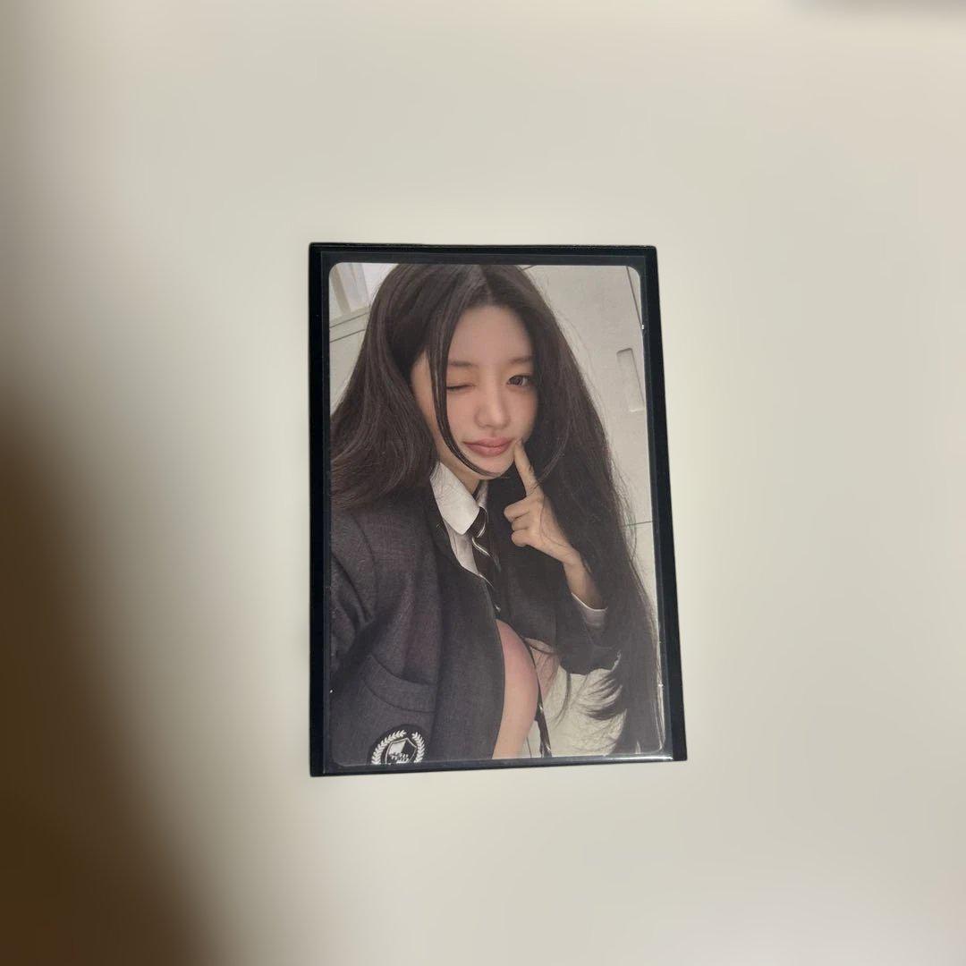 

[Б/У] ILLIT Минжу карточка для трейда hellolive