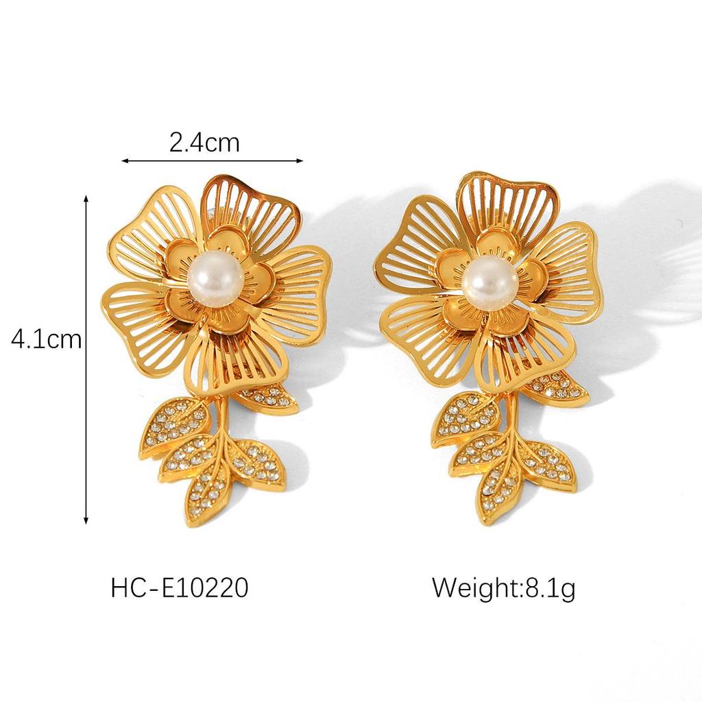 Women's Retro Flower and Pearl Dangle Earrings with Rhinestones
