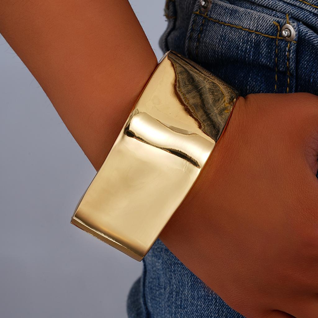Exaggerated Niche Design Sense Metal Round Bracelet Geometric Personalized Bracelet