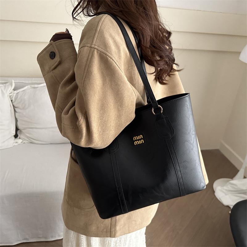 Stylish Sleek And Color Block Tote Handbag For Women Perfect For Daily Commuting Needs