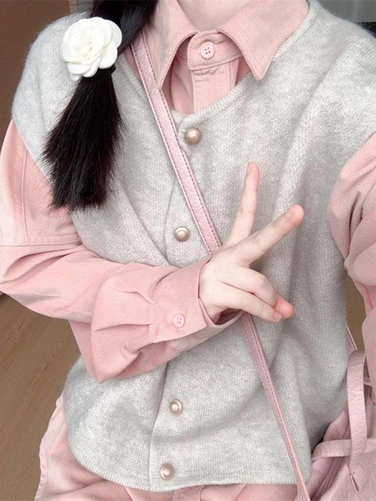 Korean Style Retro Corduroy Shirt: Women's Versatile Long Sleeve Spring/Autumn Layering Top