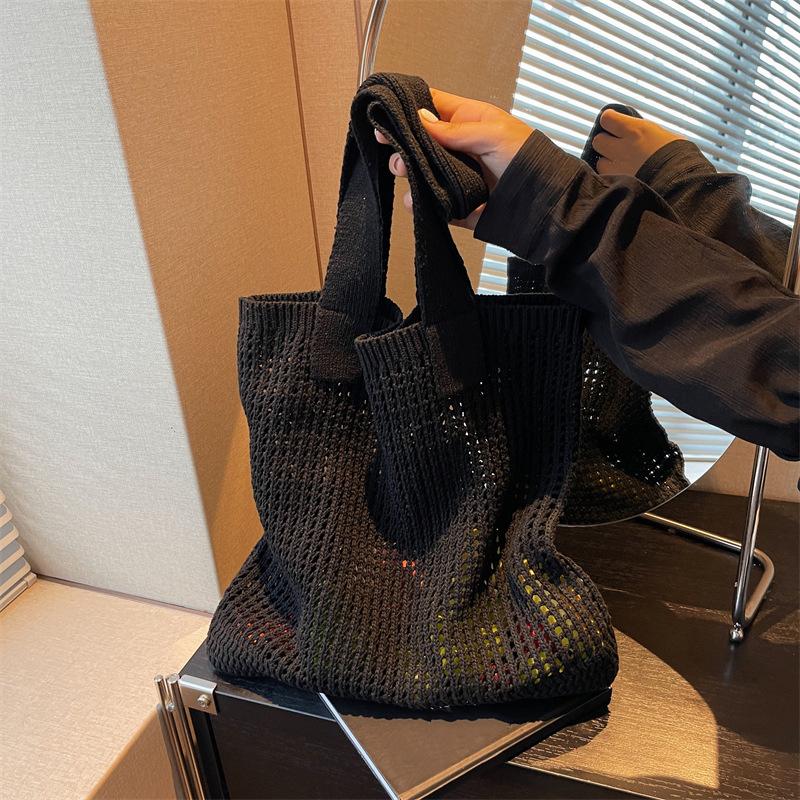 Women Shoulder Bags Large Capacity Crochet Tote Bag Fashion New Knitting Handbags Female Hollow Woven Shopping Bag