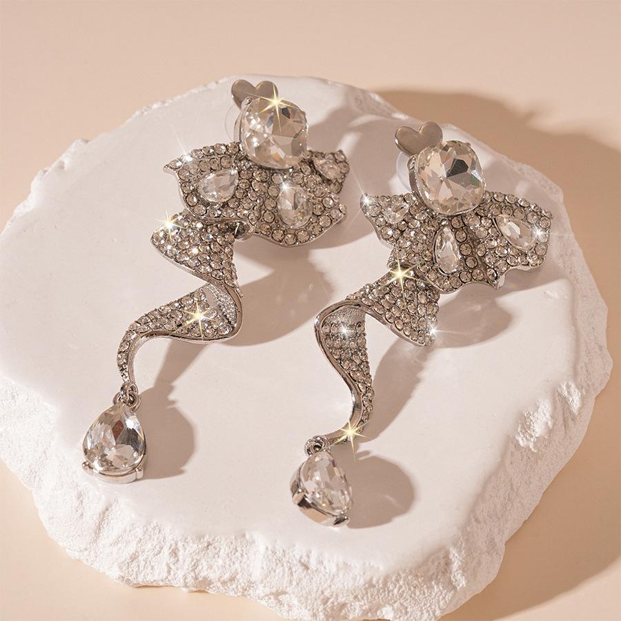 

Шикарные серебряные серьги с цветком и каплей из стразов - Элегантный европейский и американский стиль