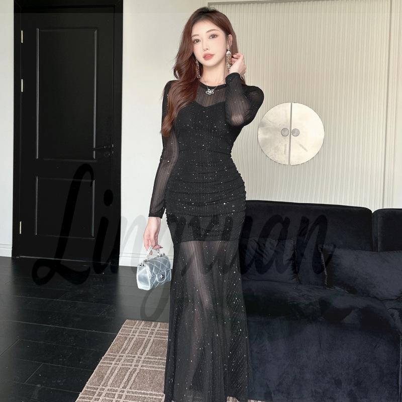 

Slimming Sparkly Mesh Mermaid Dress with Waist-Cinch Small