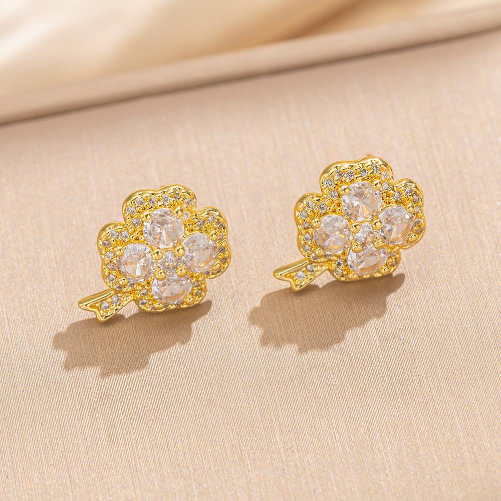 Elegantes Vollkristall vierblättriges Kleeblatt Halsketten- und Ohrstecker-Set, Minimalistischer Titanstahl Schmuck, Modisches Geschenk für Frauen