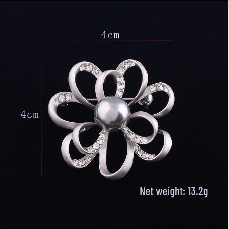 High-End Korean Matte Silver Pearl Flower Brooch