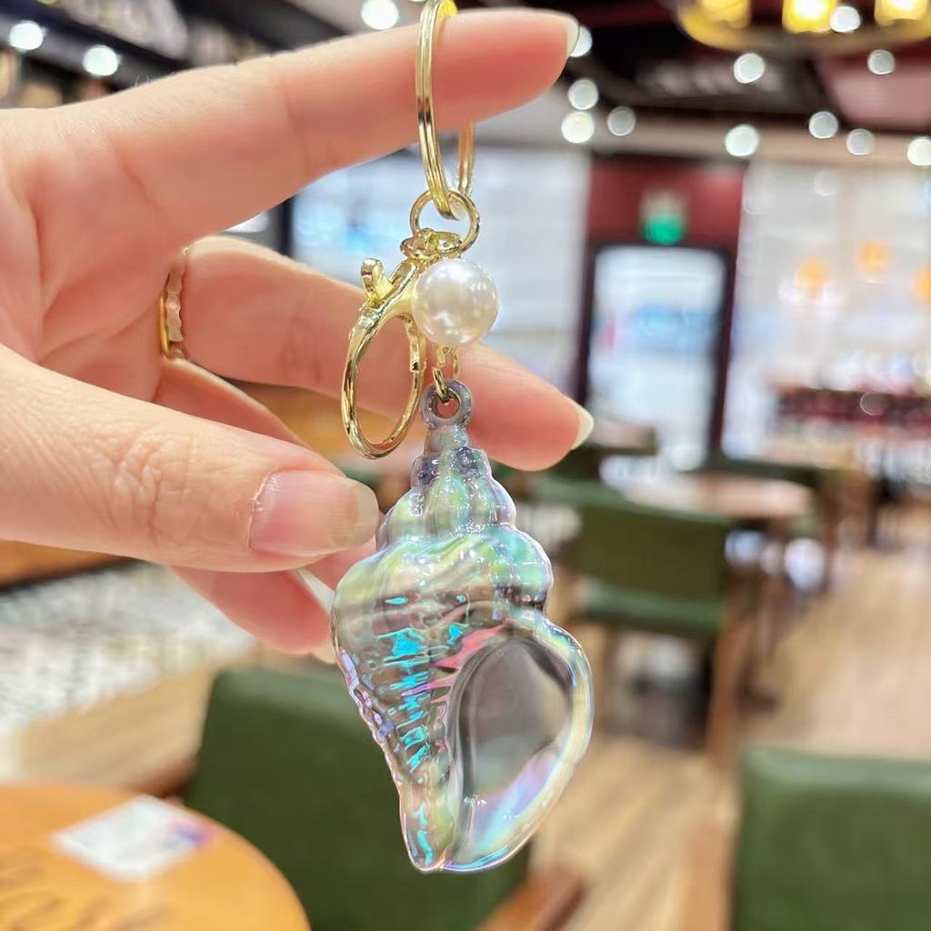 Trend New Acrylic Conch Fashion for Women Girl Colorful Shell Delicate Jewelry Gift Deco Bag Car Key Pendants Bag Charm