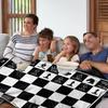Coperta in pile di flanella con scacchiera a quadri, calda, leggera, per letto e divano, bianco e nero