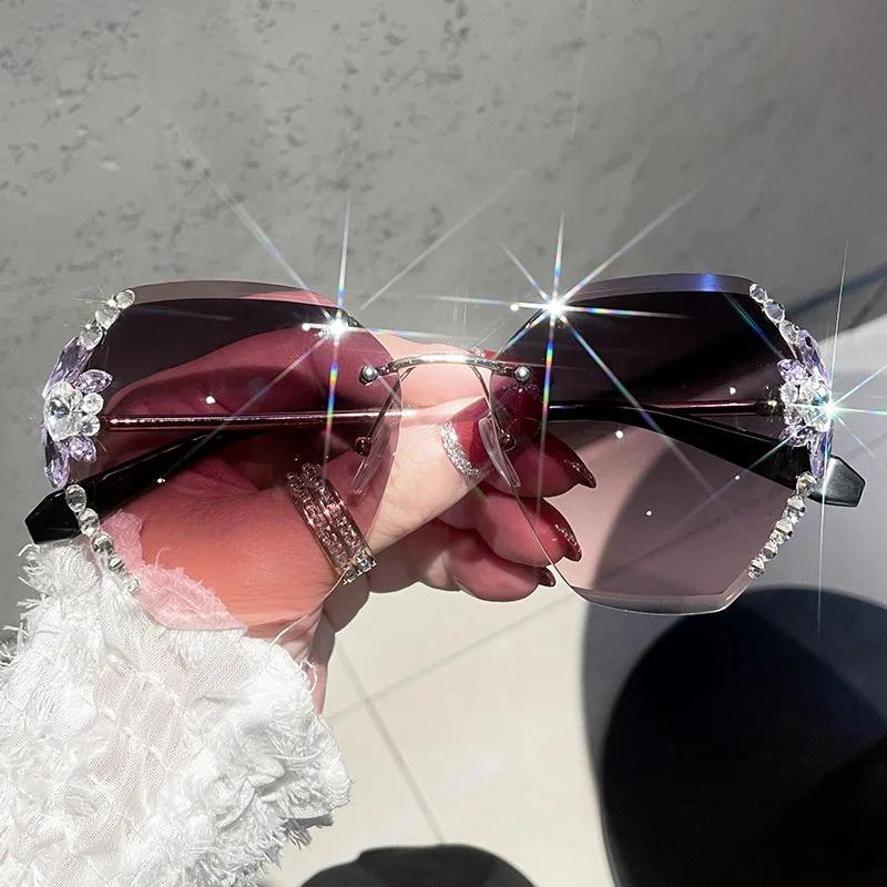 Frameless diamond-encrusted fashionable women's side sunglasses, women's street style glasses, outdoor UV-resistant sunglasses
