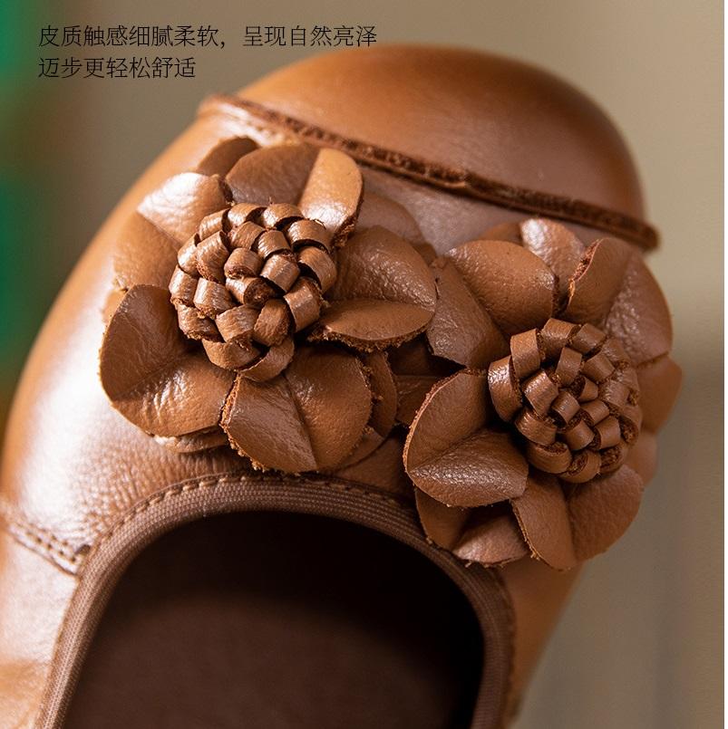 2024 New Retro Flower Flats Womens Slip On Shallow Shoes Ladies Handmade Cow Leather Moccasins Woman Driver Shoes Grandma Flats