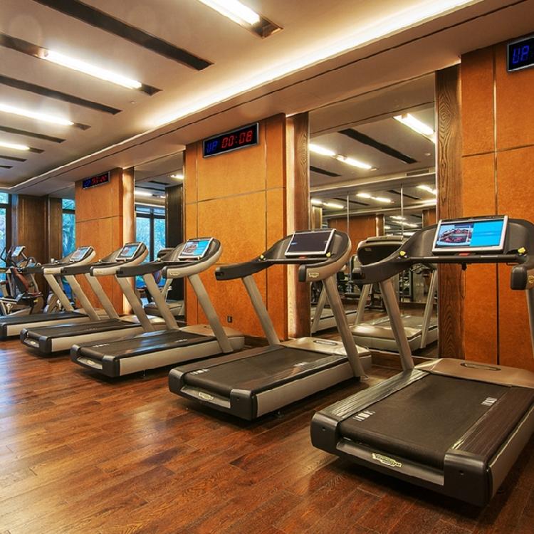 Large LED Display Electronic Wall Clock Timers Workout Timer With Count Up/Down Function for Gym And Personal Training