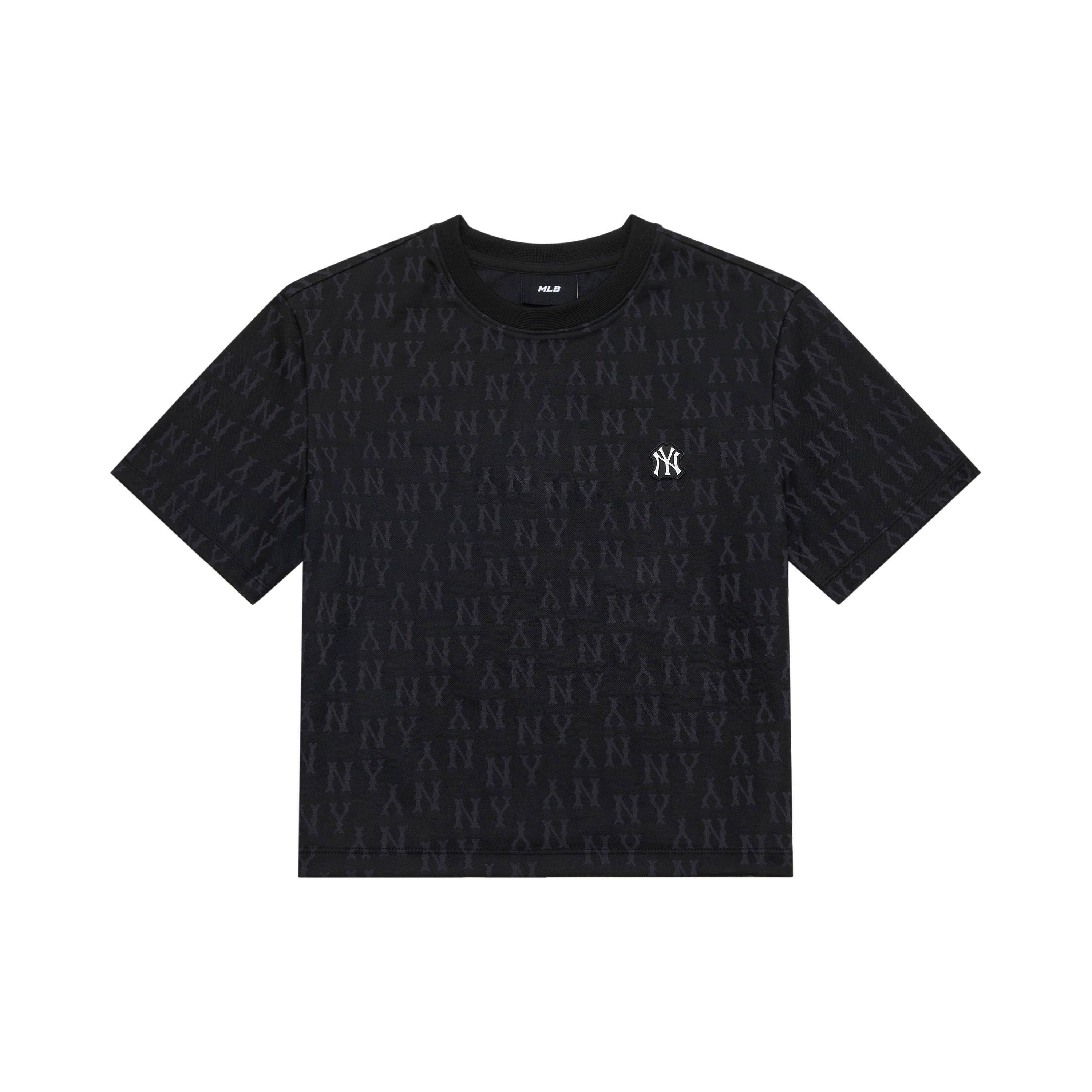 

New MLB MONOGRAM Collection New York Yankees Regular T Shirt Women s Black 3FTSMA143-50BKS S