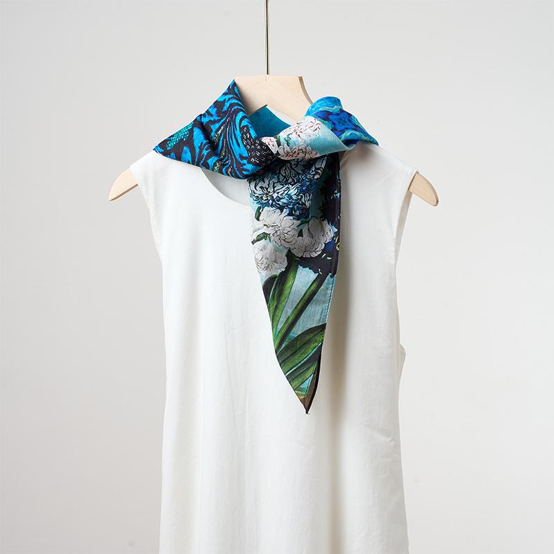 New high-end women's decorative scarf silk cotton small square scarf fashionable small floral versatile silk scarf