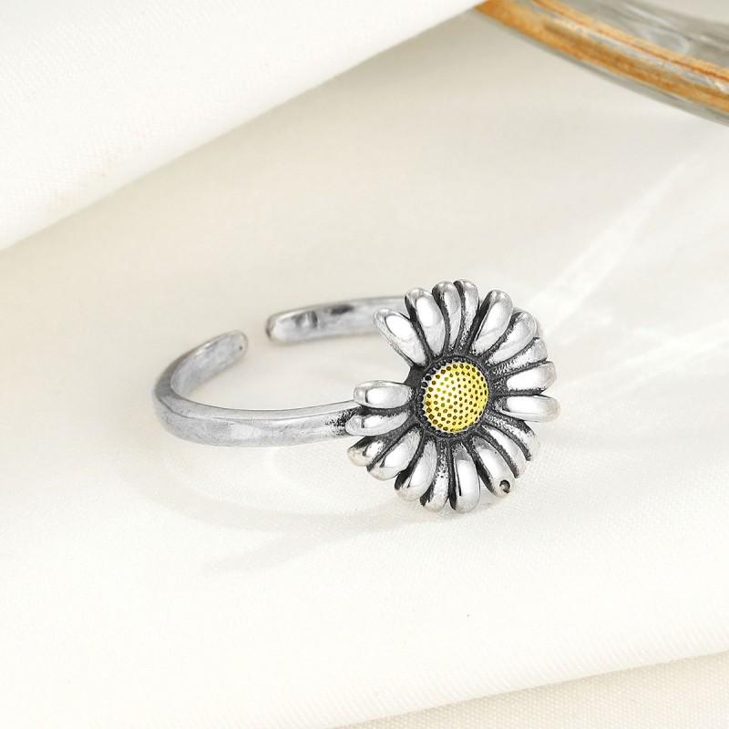 Adjustable Daisy Flower Ring Women Men Minimalist Vintage Floral Band Statement Jewelry Adjustable Open Band