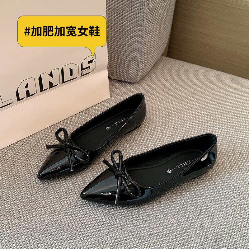  Versatile shallow single shoes  New bow pointed flat shoes Wide large size women's shoes