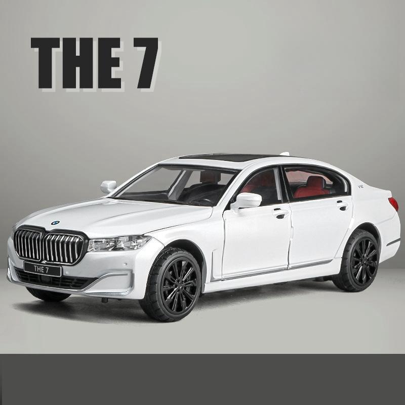 

1/24 BMW THE 7 760Li Миниатюрная литая игрушечная машинка Модель 1:24 открывающиеся двери со звуком и светом, коллекция подарков для детей белый