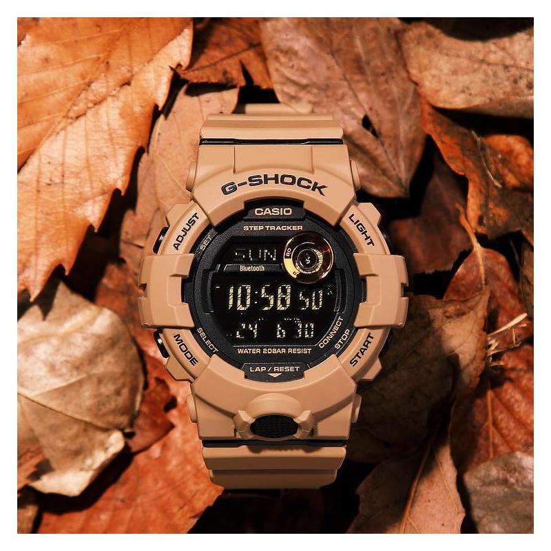 Casio G-SQUAD Series G-SHOCK Series Fashionable Outdoor Bluetooth Smart LCD Display Sports Waterproof Quartz Movement Japanese and GBD-800UC-5PR